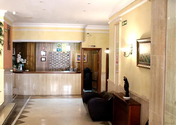 El Sol Hotel